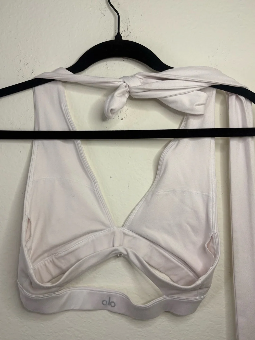 Alo Yoga Alosoft Switch It Up Bra in white criss-cross wrap ties size XS